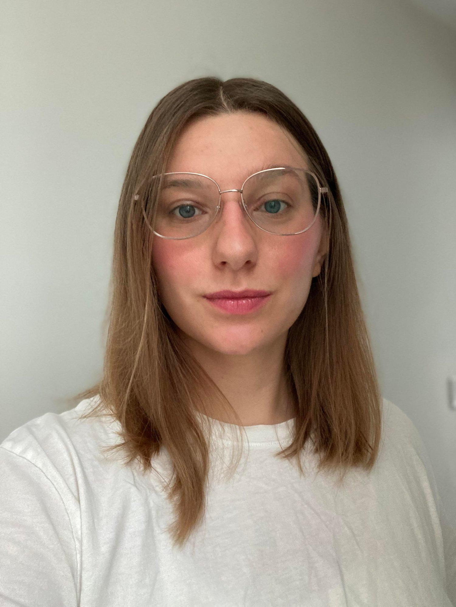 Julia Gierlasinska, Deputy Manager